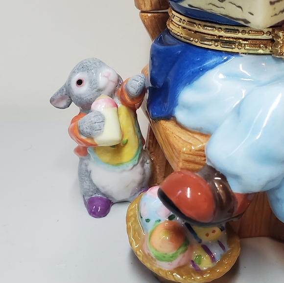 CWC Peter Rabbit Hinged Trinket Box - Picture 4 of 15